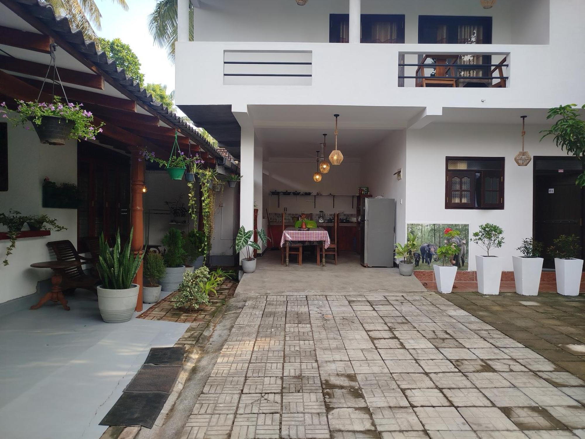 Little Villa Guest House Ahangama Exterior photo