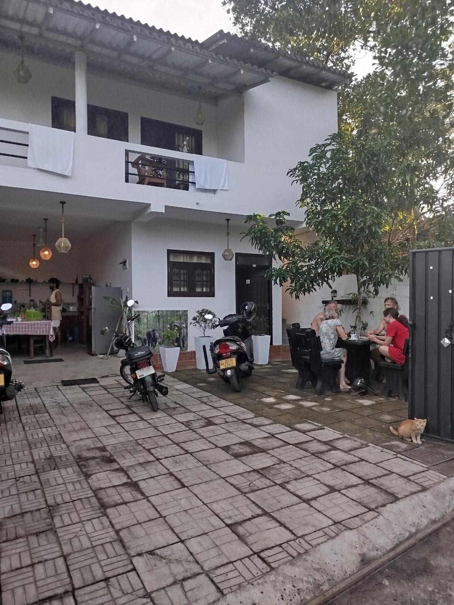 Little Villa Guest House Ahangama Exterior photo